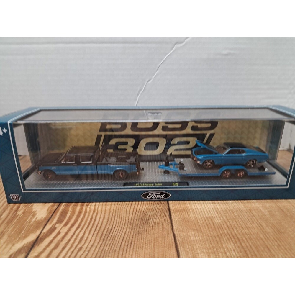 M2 Machines 1970 Ford Mustang Boss 302 & 1990 Ford F-350 Dually Hauler Chase R99